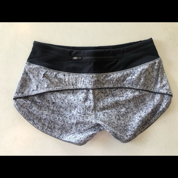 LULULEMON SPEED UP SHORT *SE AWAKEN SIZE 6 (AU 10) - Picture 6 of 8